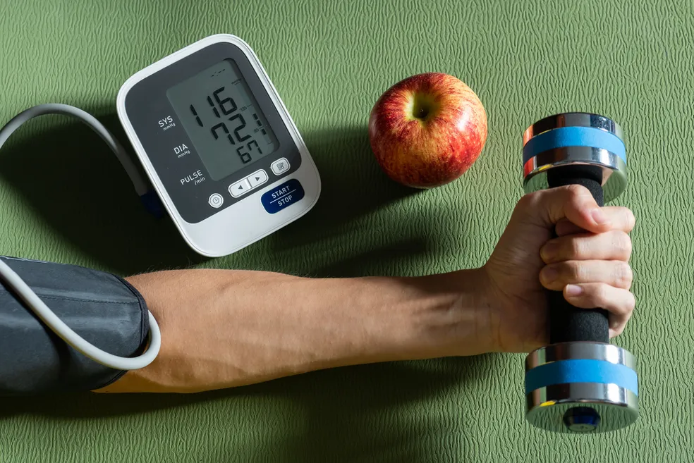 Musculação reduz pressão arterial em hipertensos